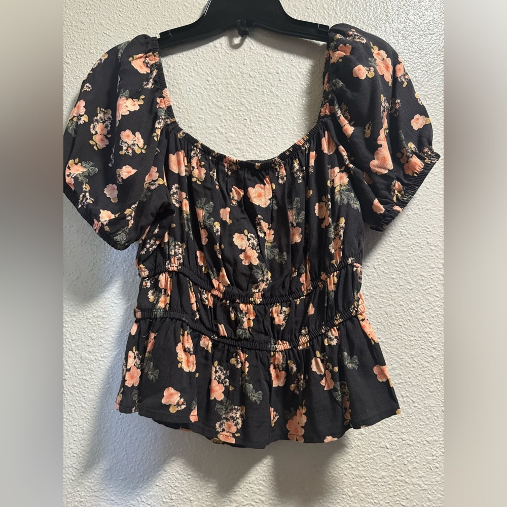 So blouse size medium
